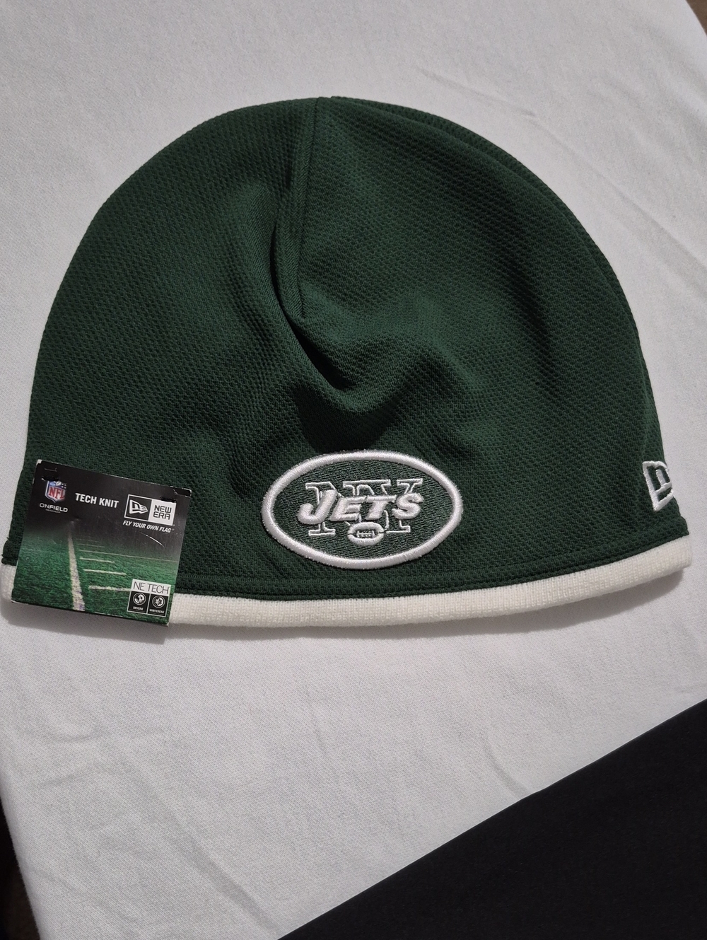 New Era Green and White New York Jets Tech Knit Beanie
